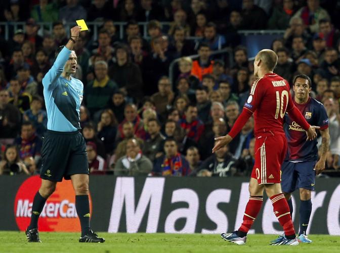 Nel primo tempo Robben si becca un cartellino giallo. Non era diffidato